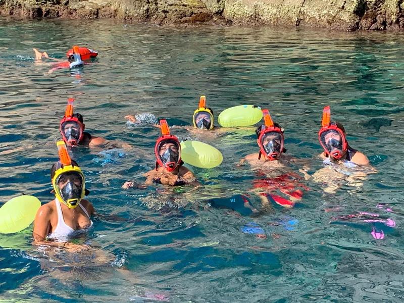 Guided snorkeling around Gallinara Island – with full-face masks Guided snorkeling around Gallinara Island – with full-face masks
